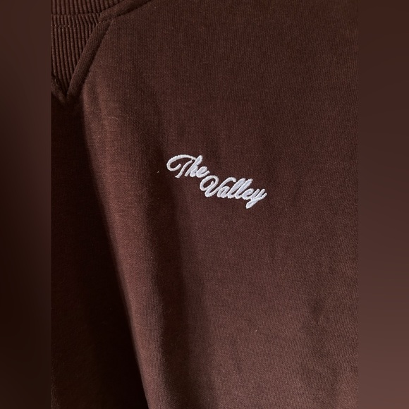 H&M “The Valley” Sweatshirt🤎 - Picture 2 of 7